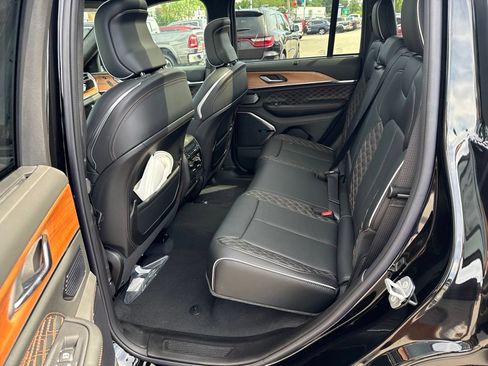 New 2026 Jeep Grand Cherokee Summit AWD/4WD image 23