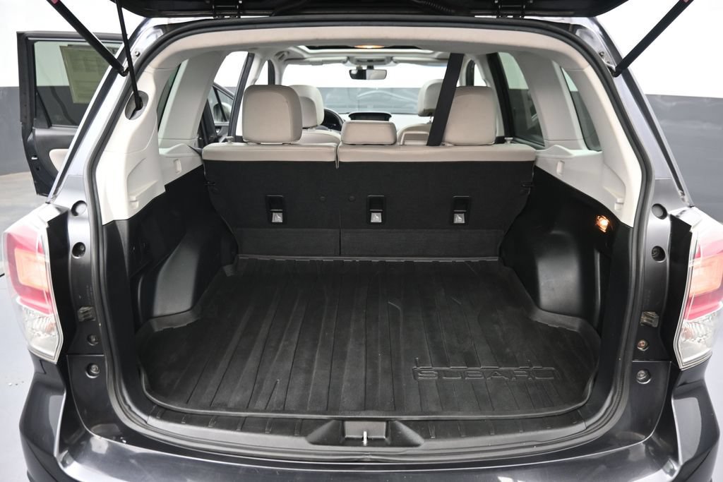 Used 2017 Subaru Forester 2.5i Limited AWD/4WD image 28