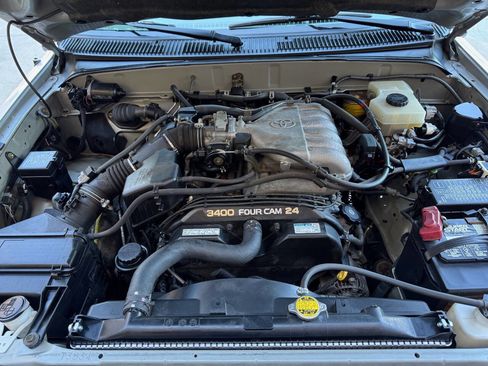 Used 2002 Toyota 4Runner SR5 image 24