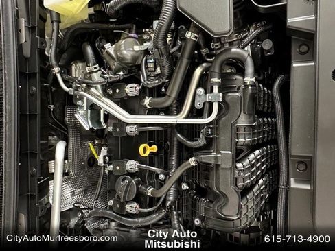 New 2025 Mitsubishi Outlander SE image 45