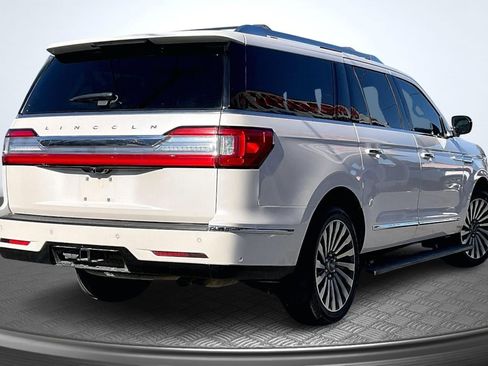 Used 2018 Lincoln Navigator L Reserve w/ Technology Package image 13