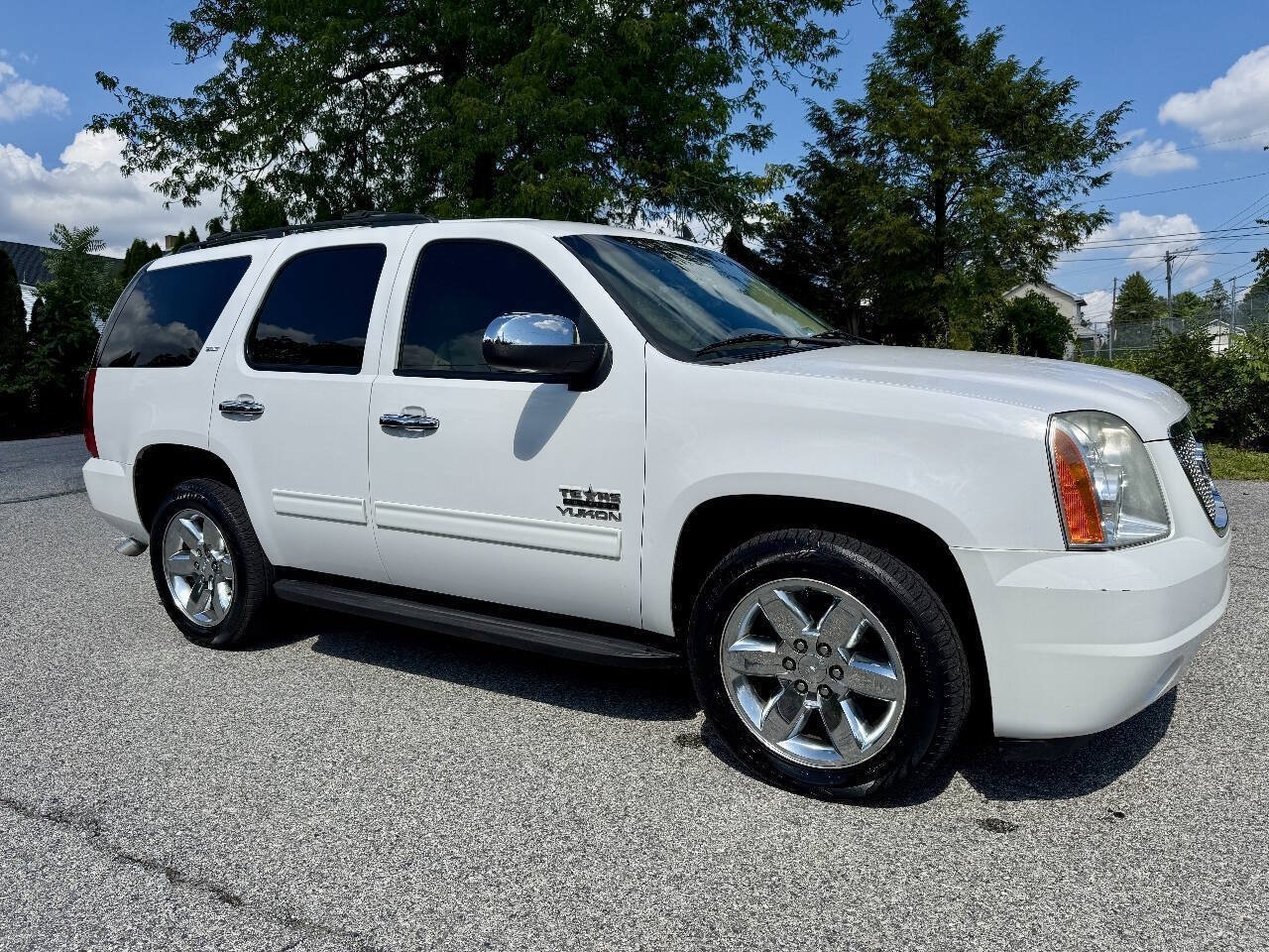 Used 2012 GMC Yukon SLT w/ Texas Edition RWD image 3