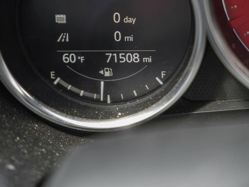 Used 2017 MAZDA MX-5 Miata RF Grand Touring RWD image 32