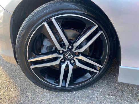 Used 2017 Honda Accord LX image 13