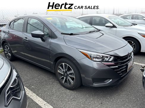 Used 2025 Nissan Versa SV FWD image 1