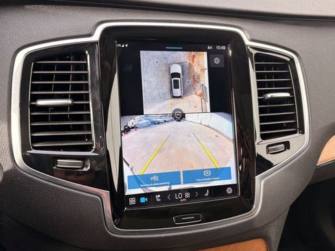 Certified 2024 Volvo XC90 B5 Plus w/ Protection Package Premier image 30