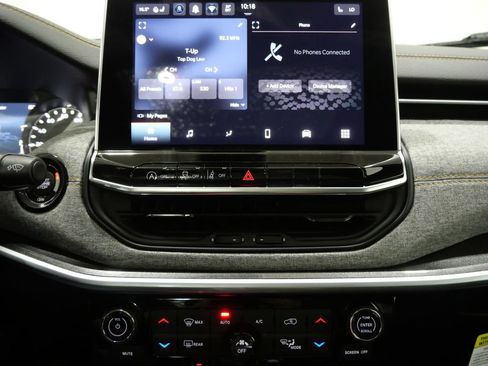 New 2026 Jeep Compass Latitude AWD/4WD image 20