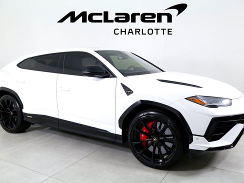 Used 2023 Lamborghini Urus S AWD/4WD image 2