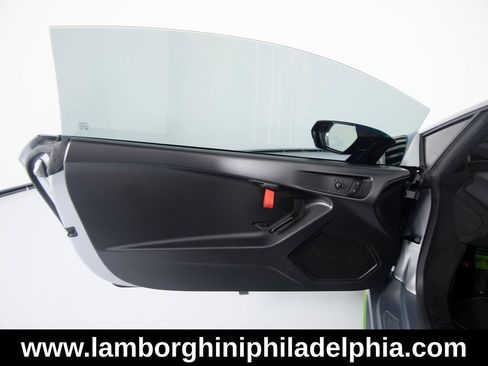 Used 2023 Lamborghini Huracan STO RWD image 10