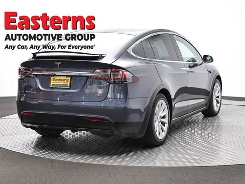 Used 2018 Tesla Model X 75D AWD/4WD image 5