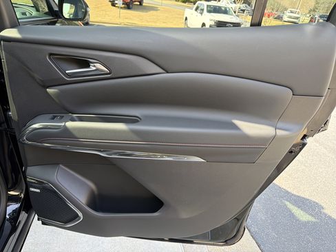 New 2026 Chevrolet Traverse RS image 16