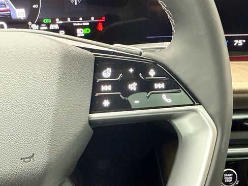 Used 2025 Audi Q5 Premium Plus w/ Premium Plus image 13