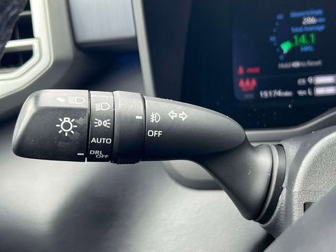 Used 2024 Toyota Tundra Platinum image 27