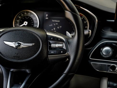 Used 2022 Genesis G70 2.0T RWD image 25
