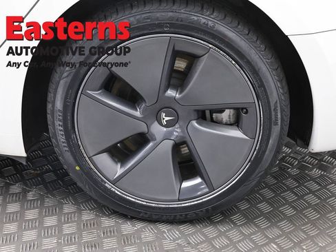 Used 2023 Tesla Model 3 Standard Range RWD image 27