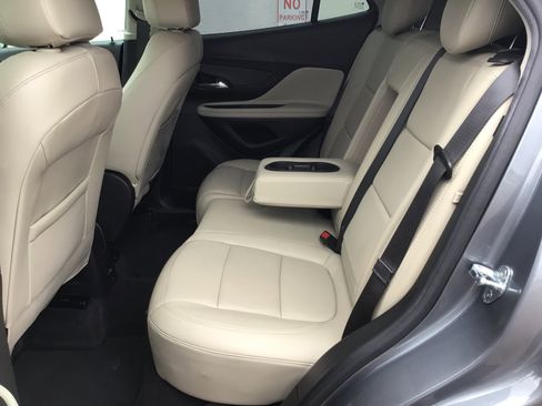 Used 2019 Buick Encore Essence AWD/4WD image 8