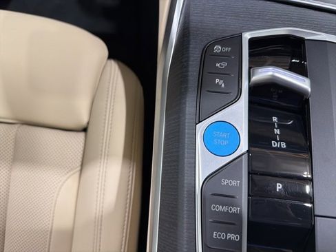 Used 2025 BMW i4 xDrive40i w/ Parking Assistance Package image 42