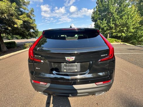 Used 2021 Cadillac XT4 Luxury w/ Cold Weather Package AWD/4WD image 11