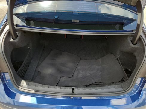 Used 2022 BMW 330i Sedan w/ Driving Assistance Package image 6