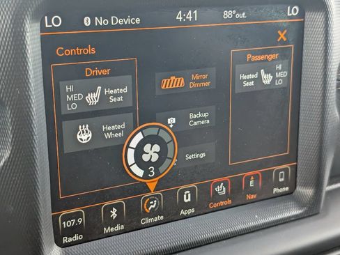 Used 2018 Jeep Wrangler Unlimited Sahara AWD/4WD image 18