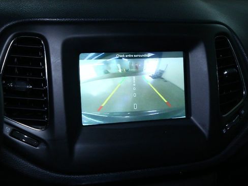 Used 2019 Jeep Compass Latitude w/ Popular Equipment Group image 29