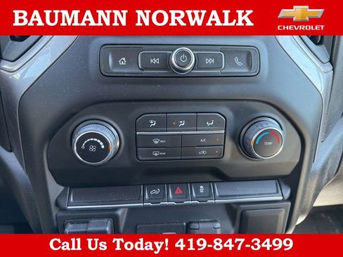 Used 2022 Chevrolet Silverado 2500 Custom w/ Custom Convenience Package AWD/4WD image 26