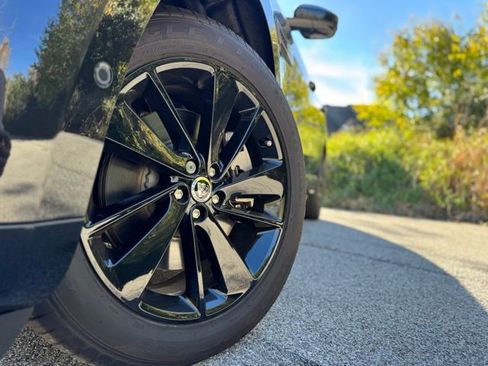 New 2026 Jaguar F-PACE R-Dynamic S image 2