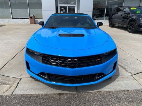 Used 2023 Chevrolet Camaro LT w/ RS Package image 10