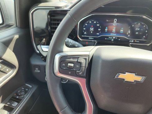 Used 2023 Chevrolet Silverado 1500 LT image 28