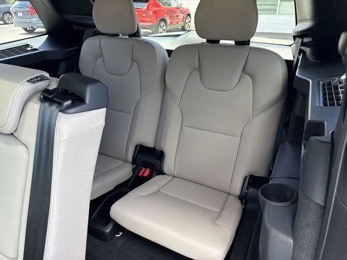 New 2026 Volvo XC90 B6 Core w/ Protection Package image 15