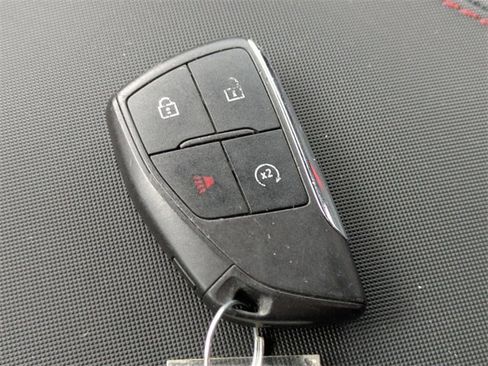 Used 2023 Chevrolet Colorado Z71 w/ Z71 Convenience Package 2 image 32