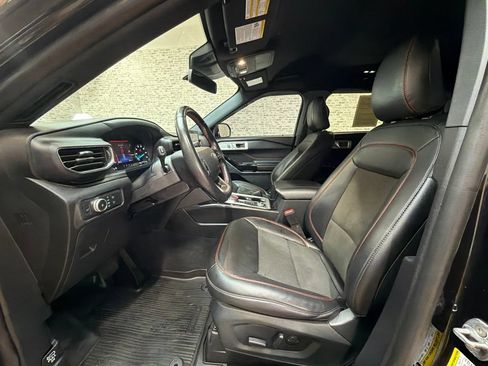 Used 2022 Ford Explorer ST-Line AWD/4WD image 24