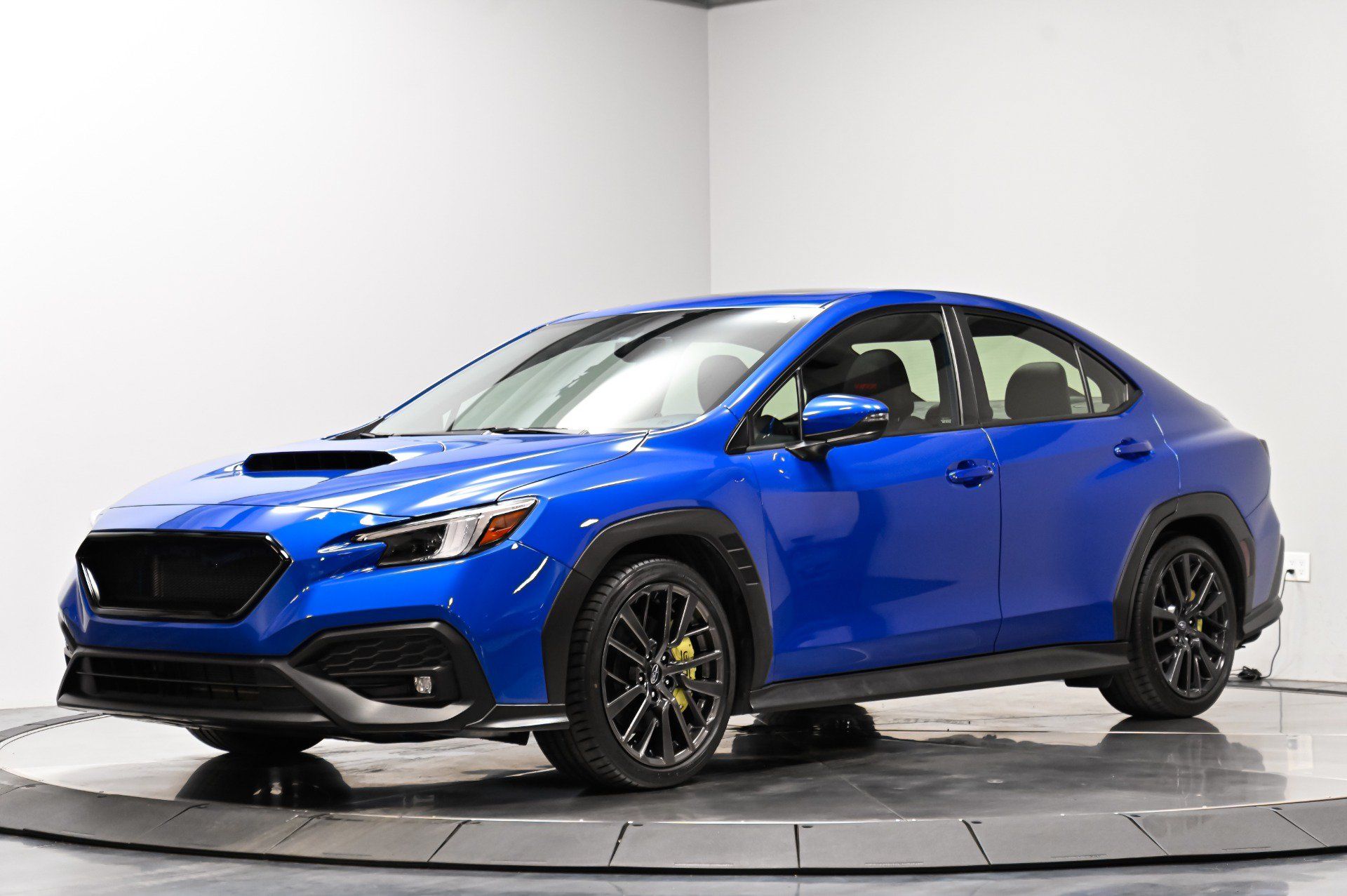 Used 2023 Subaru WRX Limited AWD/4WD image 2