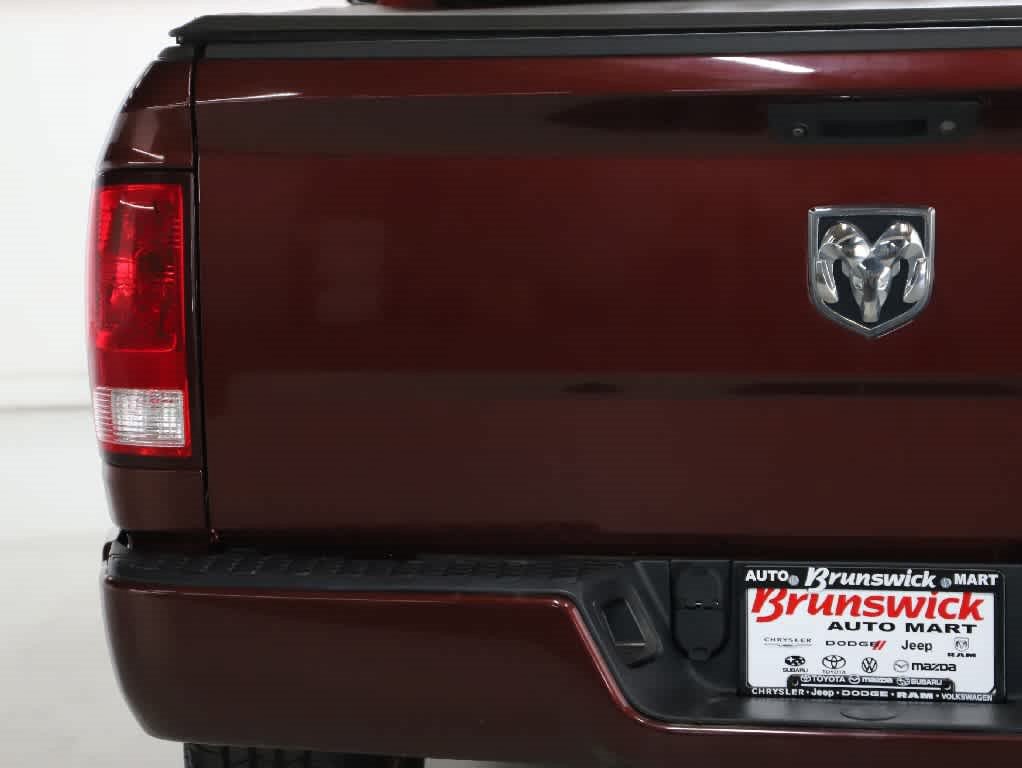 Used 2018 RAM 1500 Express w/ Express Value Package AWD/4WD image 40