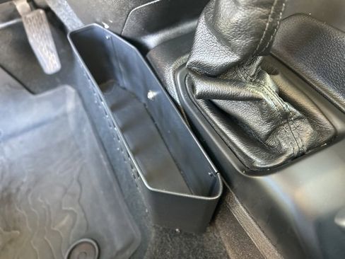 Used 2023 Jeep Gladiator Willys image 27