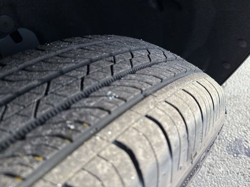 New 2026 Ford Maverick XL w/ Equipment Group 101A image 10