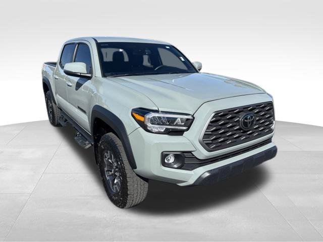 Used 2023 Toyota Tacoma TRD Off-Road AWD/4WD image 7