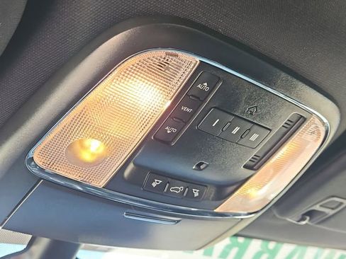 Used 2020 Jeep Grand Cherokee Limited image 29