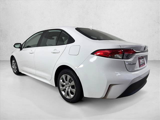 Used 2025 Toyota Corolla LE FWD image 5