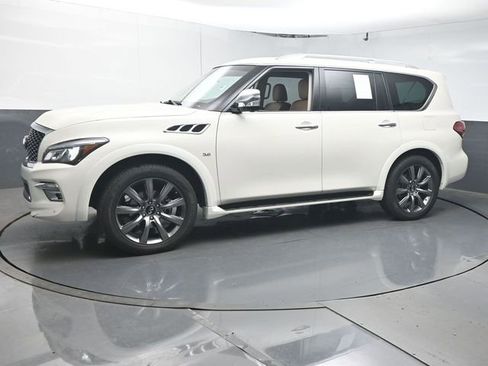 Used 2017 INFINITI QX80 Signature Edition RWD image 4