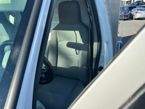 Used 2019 Ford E-350 and Econoline 350 Super Duty w/ Power Windows & Locks Group RWD image 15