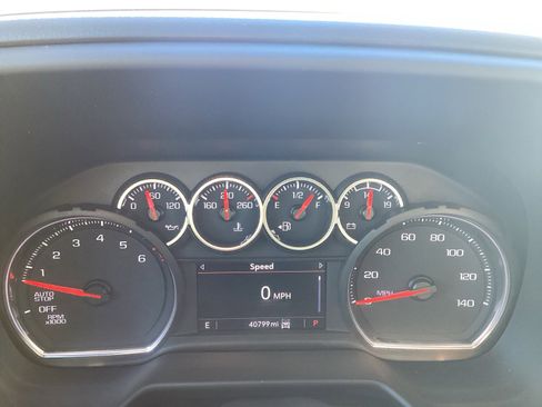 Used 2023 Chevrolet Suburban LS image 8