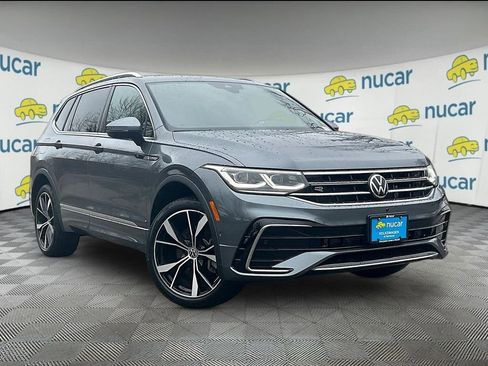 Used 2023 Volkswagen Tiguan SEL R-Line image 1