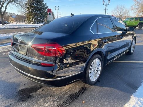 Used 2017 Volkswagen Passat 1.8T SE image 7