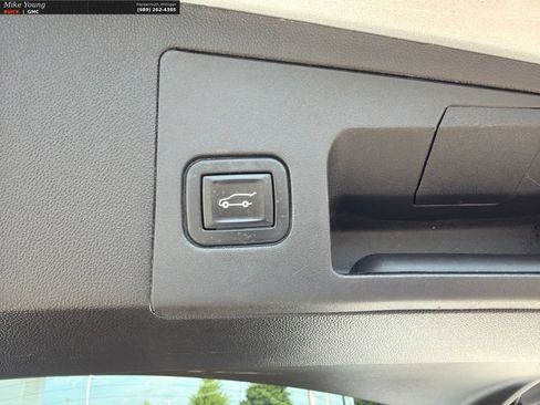 Used 2020 Cadillac XT5 Premium Luxury AWD/4WD image 8