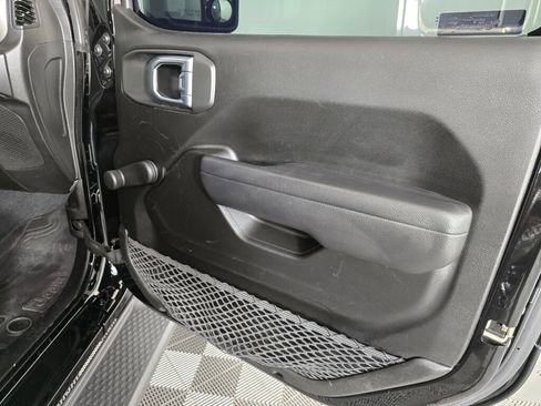 Used 2023 Jeep Wrangler Sport image 41