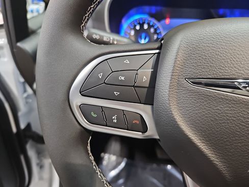 New 2026 Chrysler Voyager LX image 17