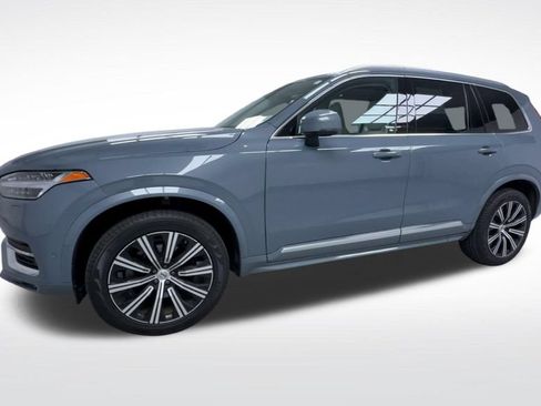 Used 2023 Volvo XC90 B6 Plus w/ Protection Package AWD/4WD image 4