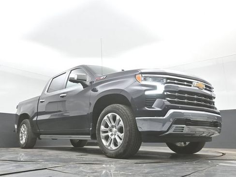 Used 2022 Chevrolet Silverado 1500 LTZ AWD/4WD image 28