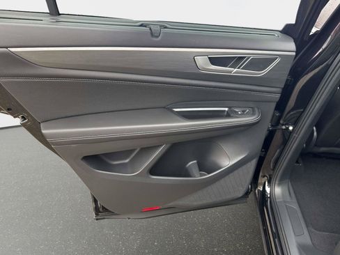 New 2026 Volkswagen Atlas Cross Sport SE image 11